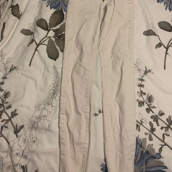 Skinny Jeans - Picture 8 of 8